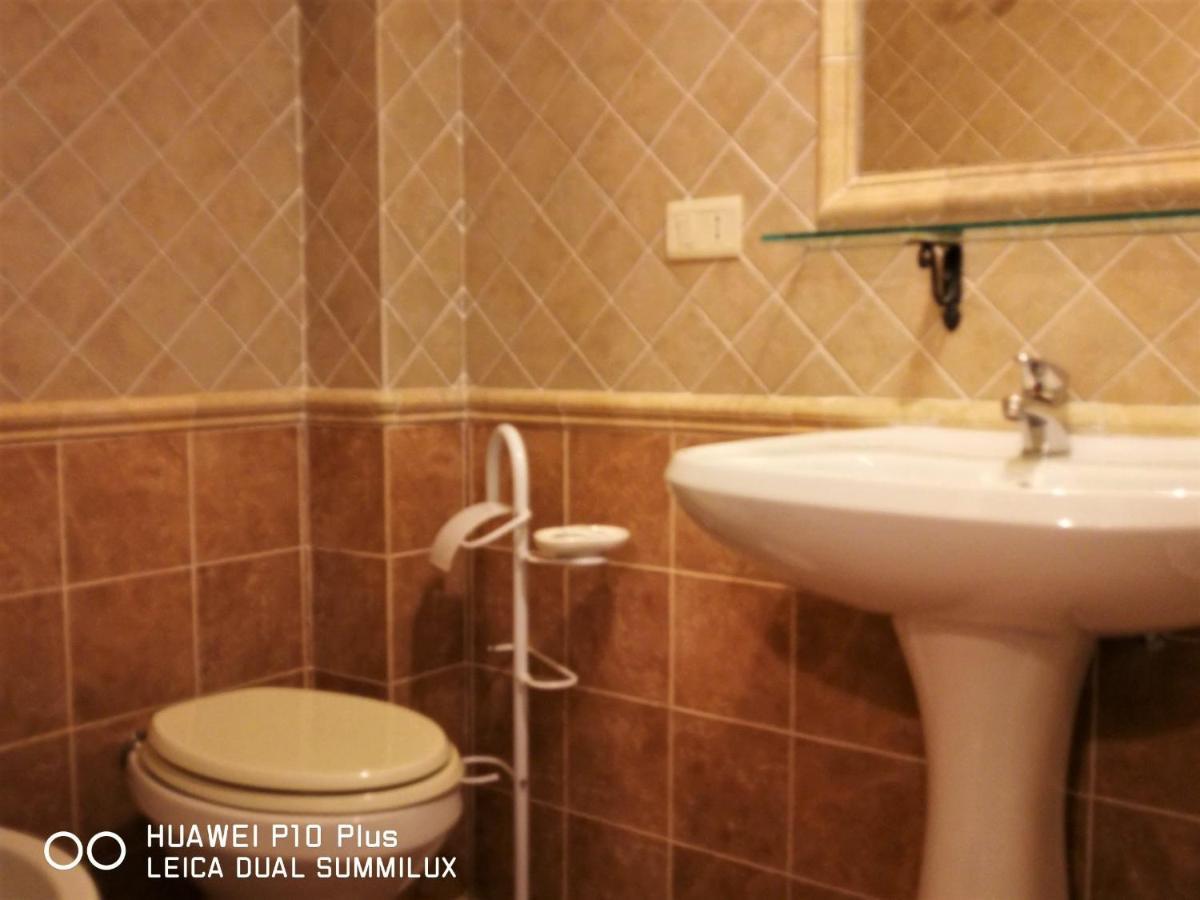 Villa Con Piscina أسيسي المظهر الخارجي الصورة