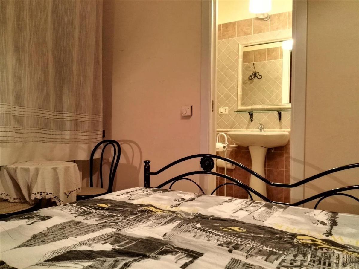 Villa Con Piscina أسيسي المظهر الخارجي الصورة