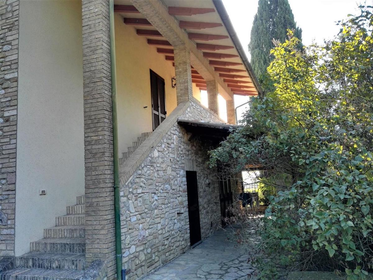 Villa Con Piscina أسيسي المظهر الخارجي الصورة