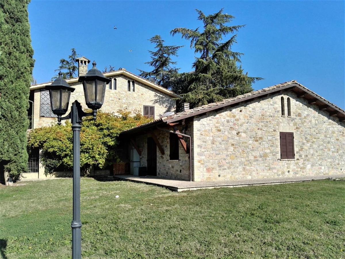 Villa Con Piscina أسيسي المظهر الخارجي الصورة