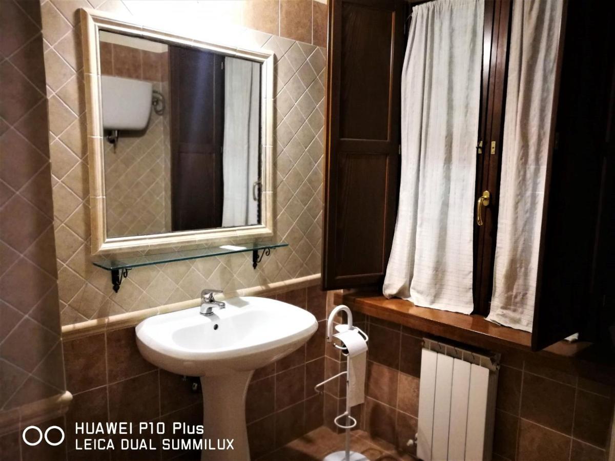 Villa Con Piscina أسيسي المظهر الخارجي الصورة